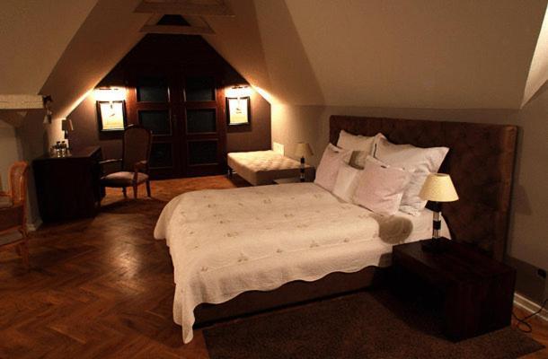 Villa Riccona Bronisze Стая снимка