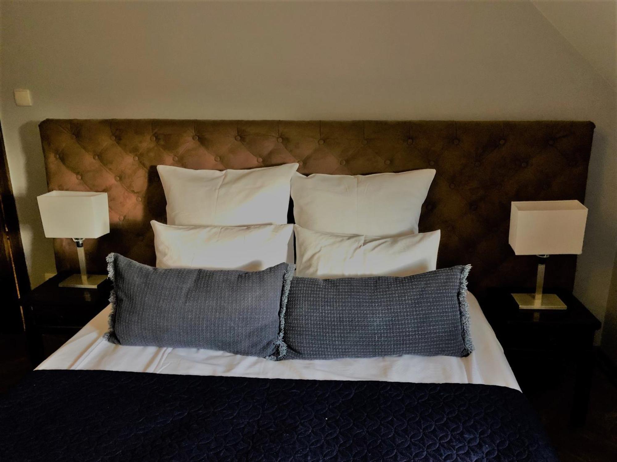 Villa Riccona Bronisze Екстериор снимка